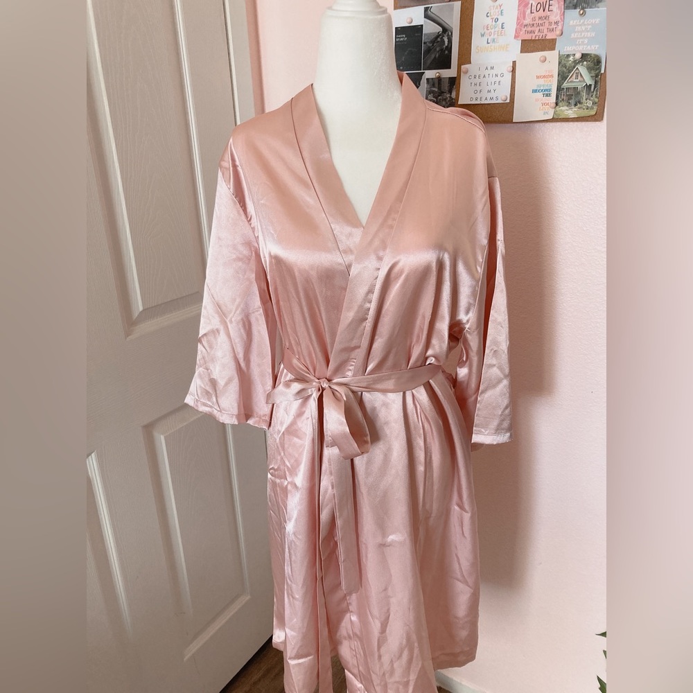 light pink satin robe-Size LARGE